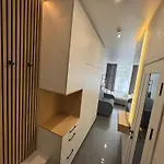 Sky Terrace Apartmens 3-212 アパート *